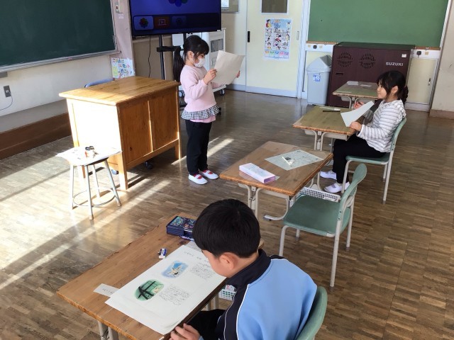 自分の好きな場面を発表する子ども