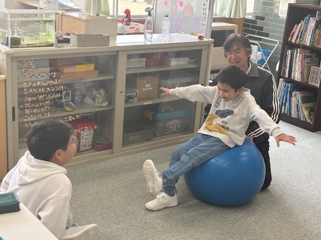 あおば学級　自立活動　体を動かそう