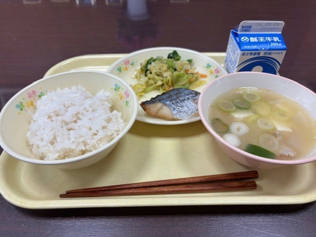 さわらの照り焼き給食