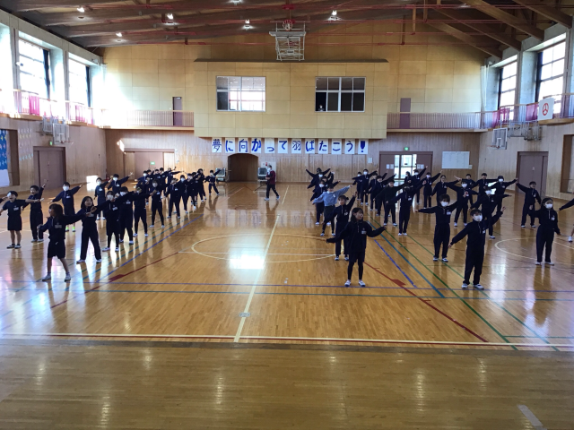 3、4年生で踊りました