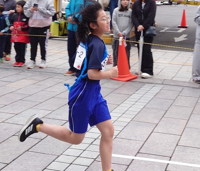 ５年女子２走