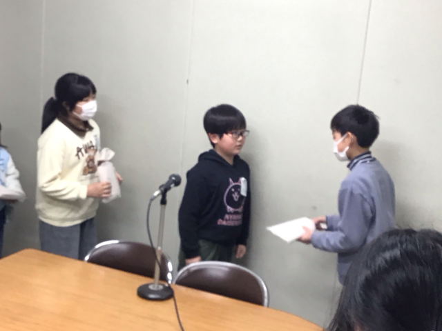 6年生に受け取ってもらったね