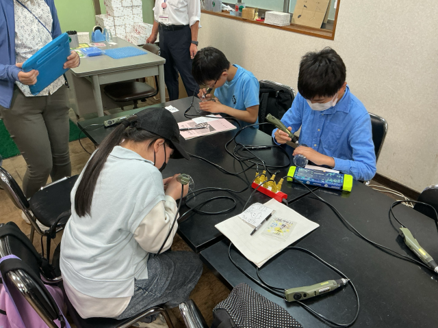 武家屋敷　ガラス絵彫り体験