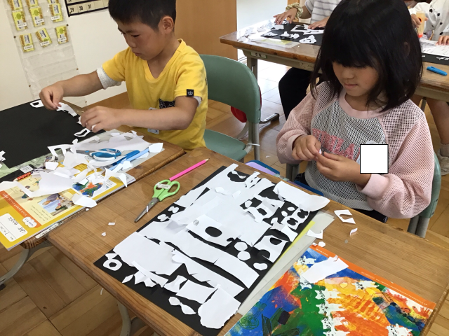 はさみでアートの製作活動