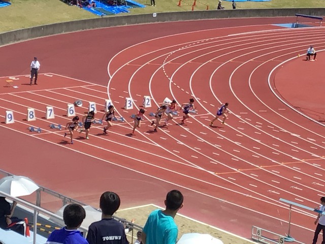 １年女子１００Ｍ