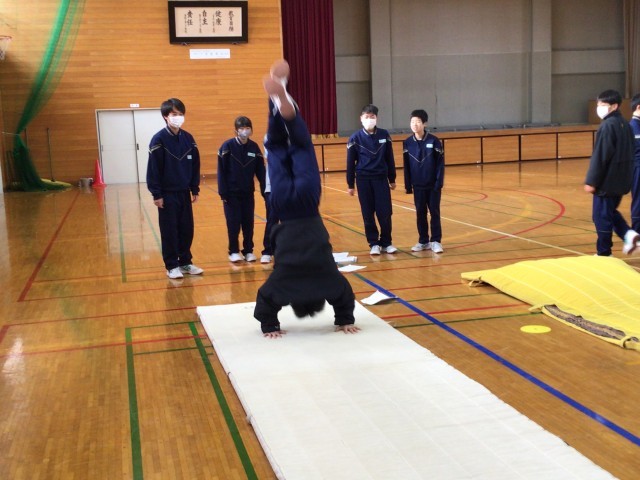 https://koriyama.schoolweb.ne.jp/0720006/blog_img/189336466?tm=20250203091943