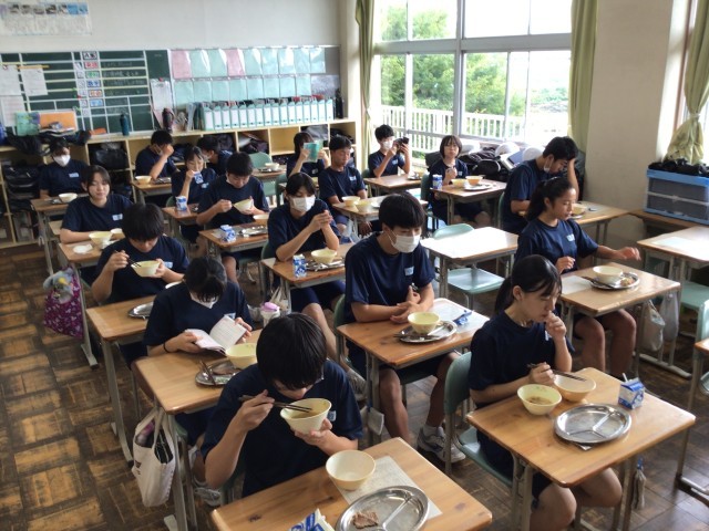 https://koriyama.schoolweb.ne.jp/0720006/blog_img/43398114?tm=20240920124139