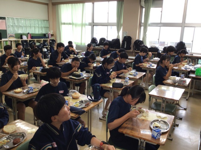 https://koriyama.schoolweb.ne.jp/0720006/blog_img/54151764?tm=20241001123225