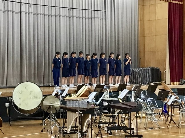 女子硬式テニス部