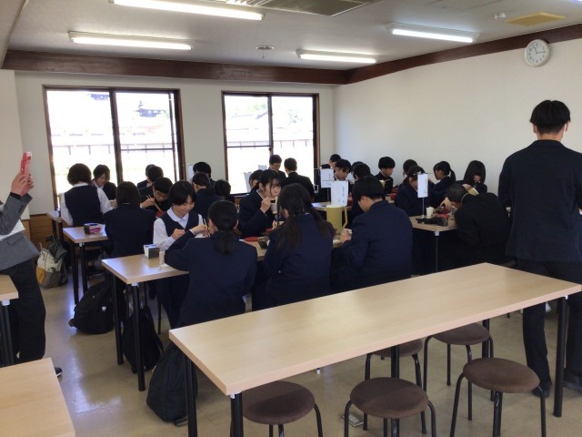 みんな食欲旺盛です。