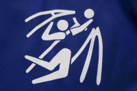 Tシャツの胸マーク