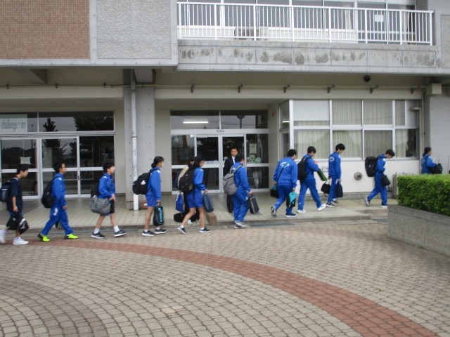 出発の様子①