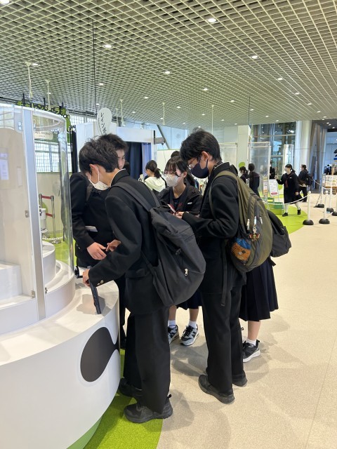 科学館、楽しんでいます！