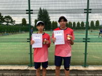 ダブルス優勝を果たしました